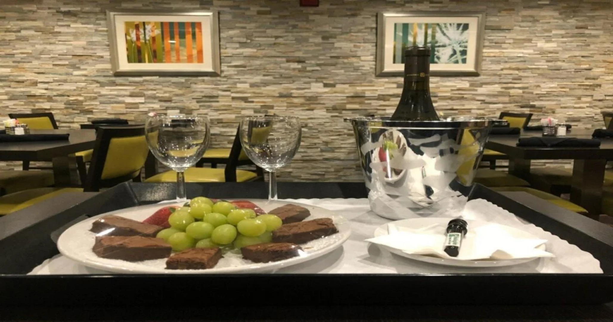 Holiday Inn Santa Ana Orange County Airport by IHG