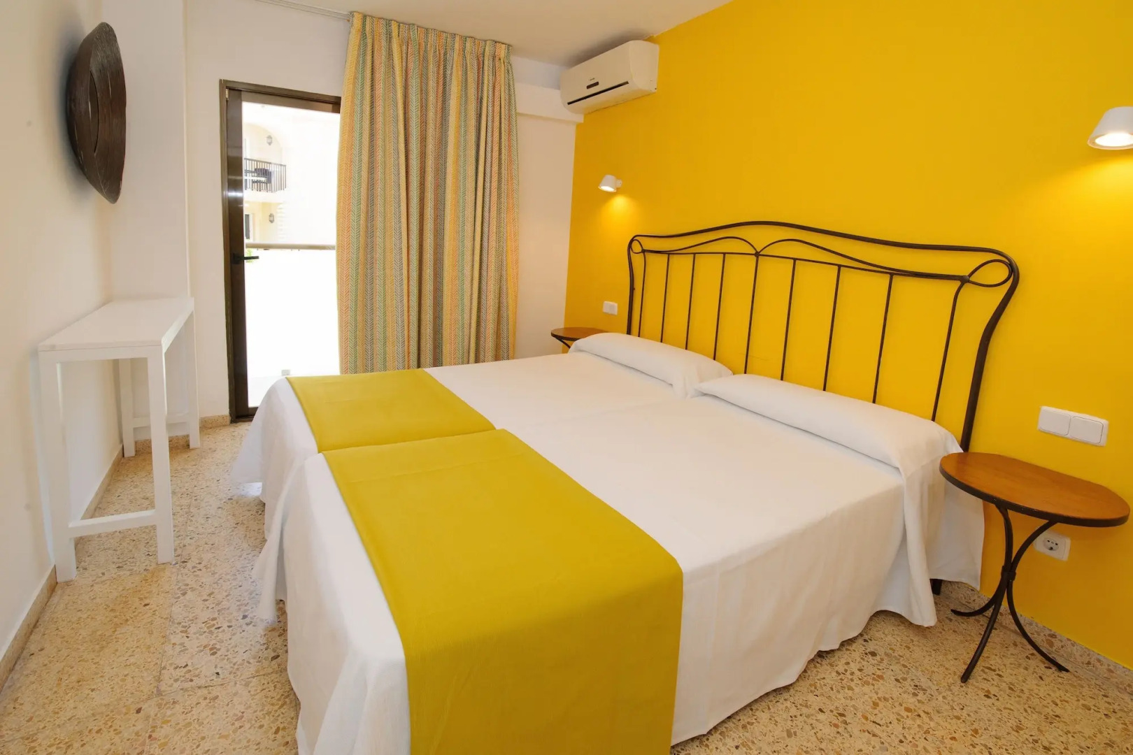 Poniente Playa Aparthotel