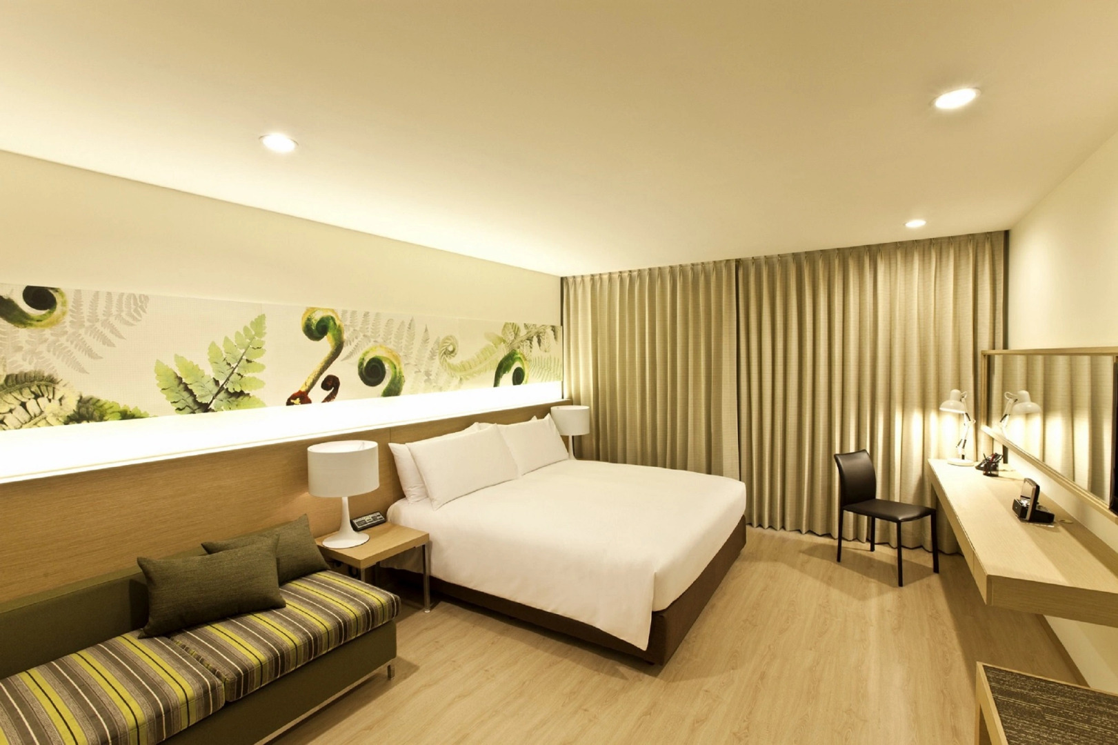 VELA Dhi GLOW Pratunam