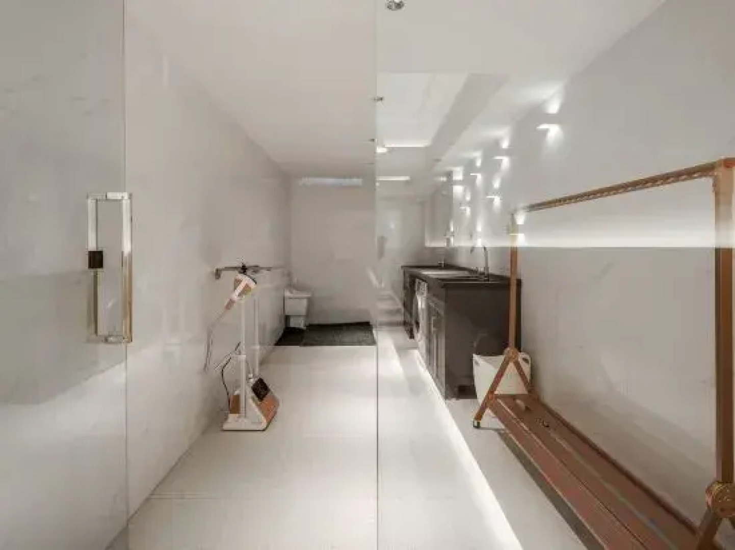 Yongkang Junpin Hotel