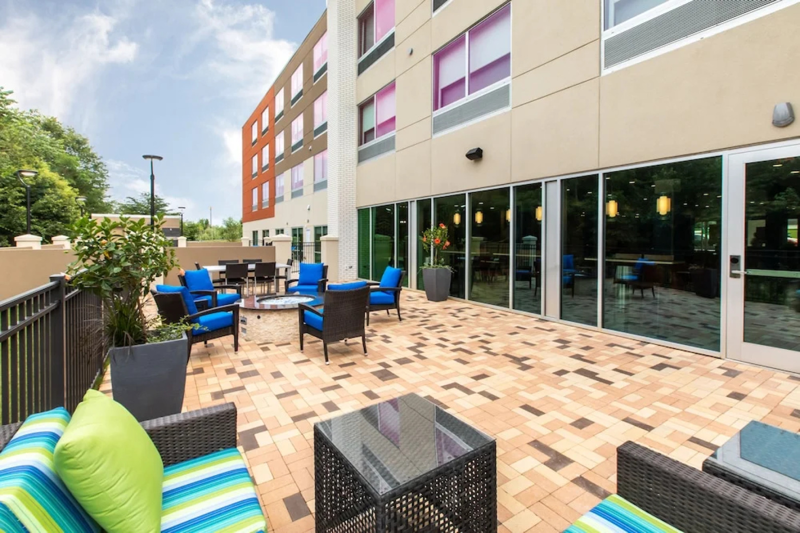 Holiday Inn Express & Suites Greenville S- Piedmont, an IHG Hotel