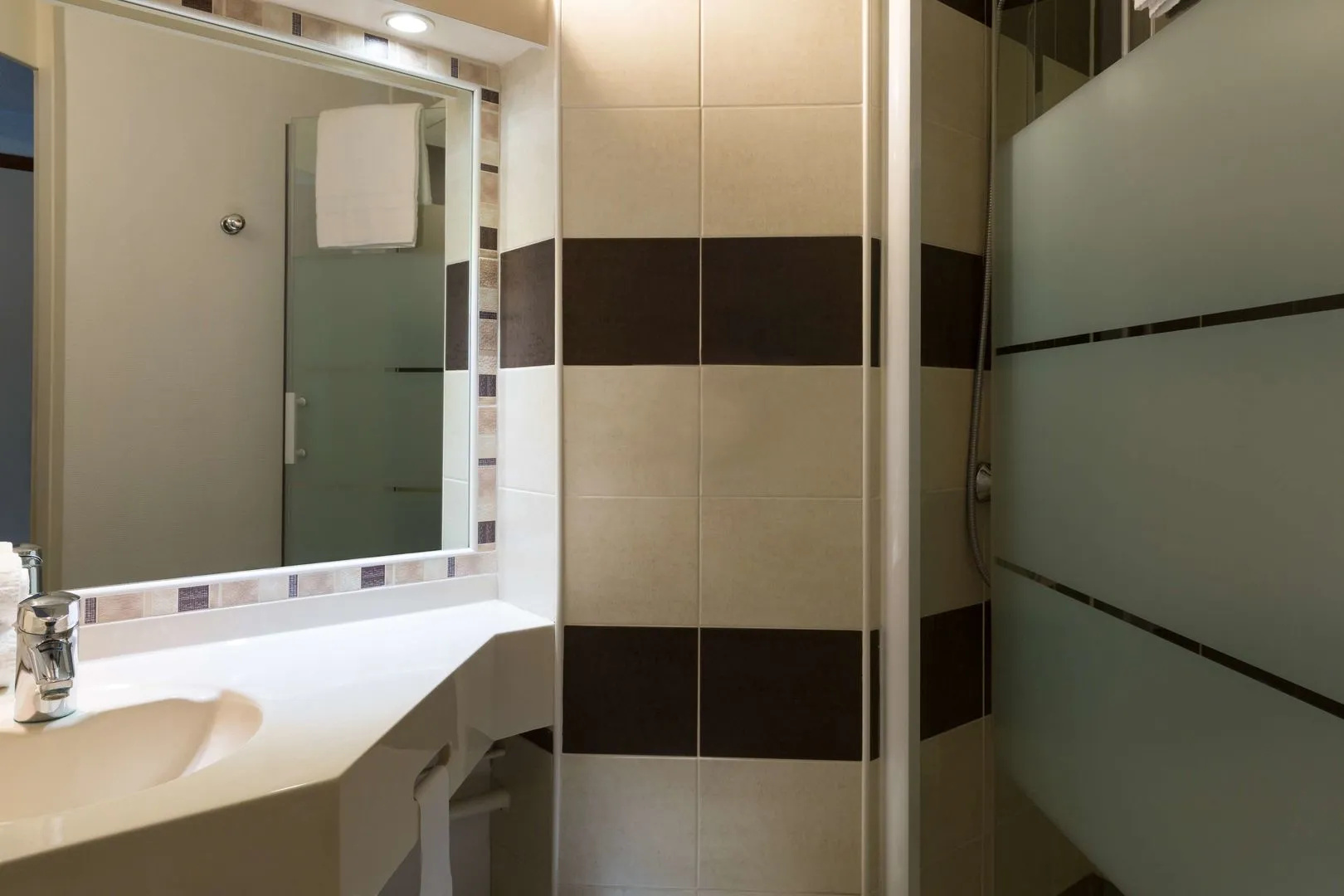 Hôtel Bagatelle Paris Nord Roissy CDG