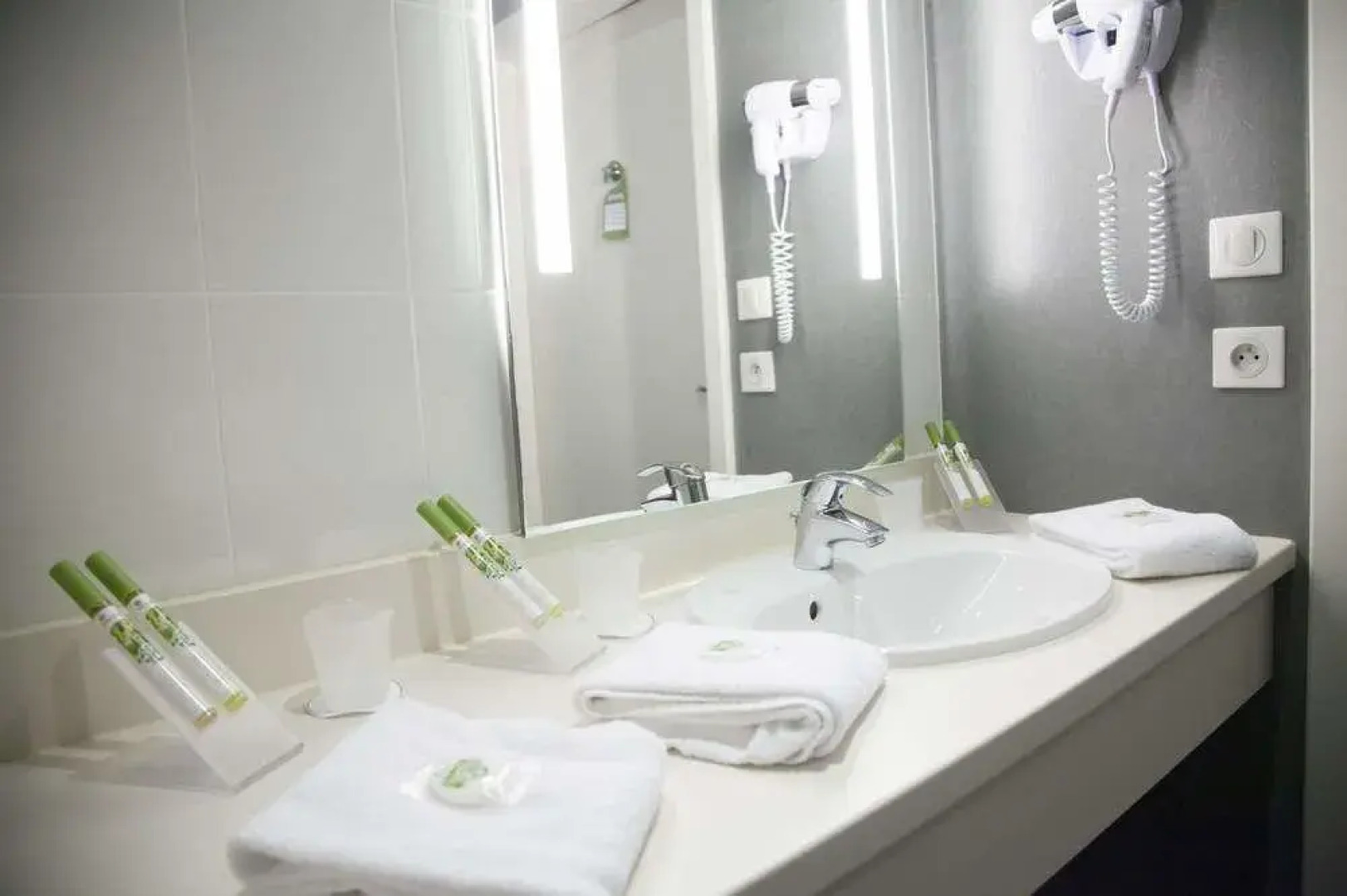 Hotel The Originals Colmar Haut Koenigsbourg Val-v