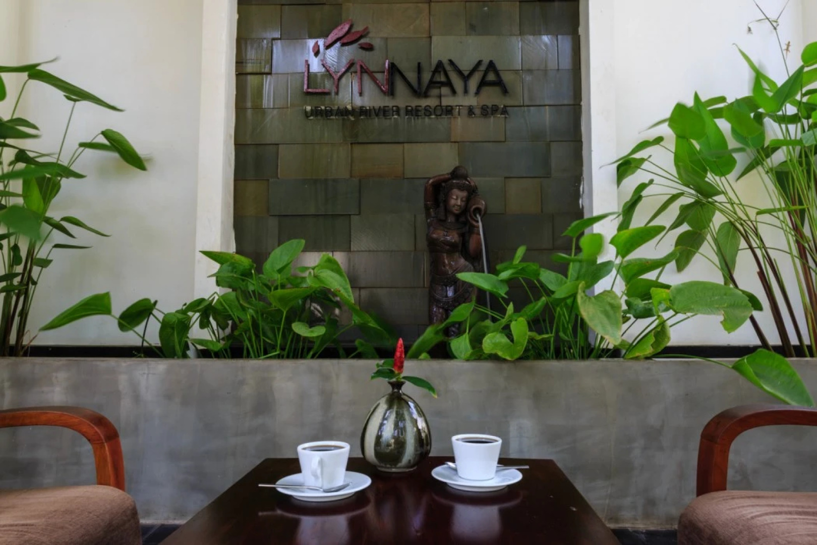 Lynnaya Urban River Resort