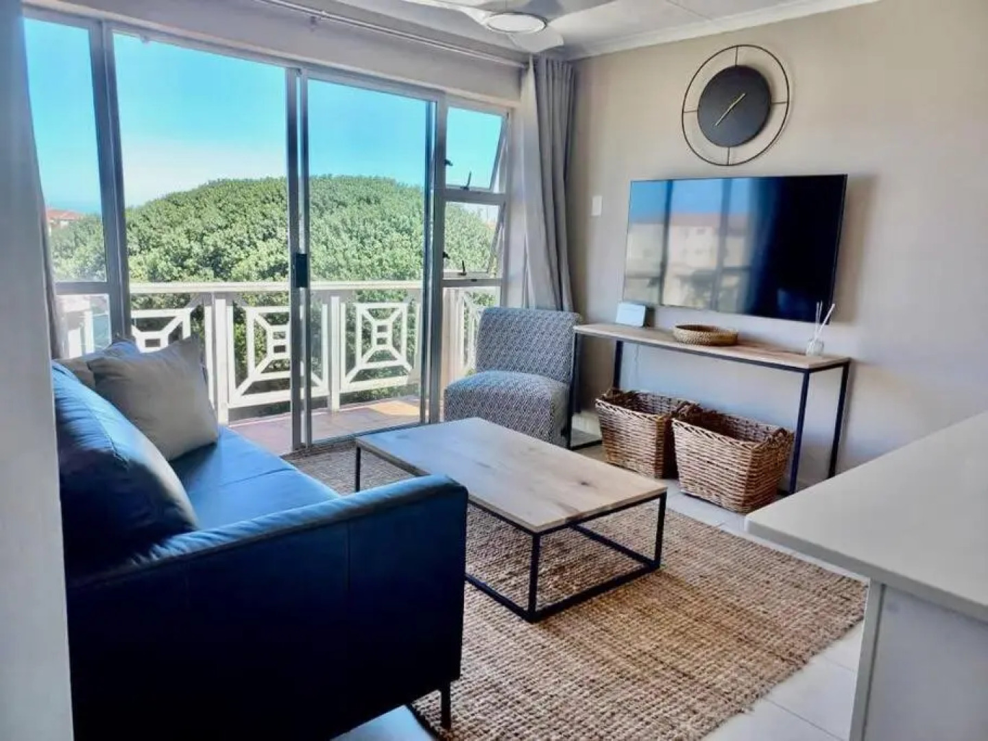 119 Hermanus BeachClub