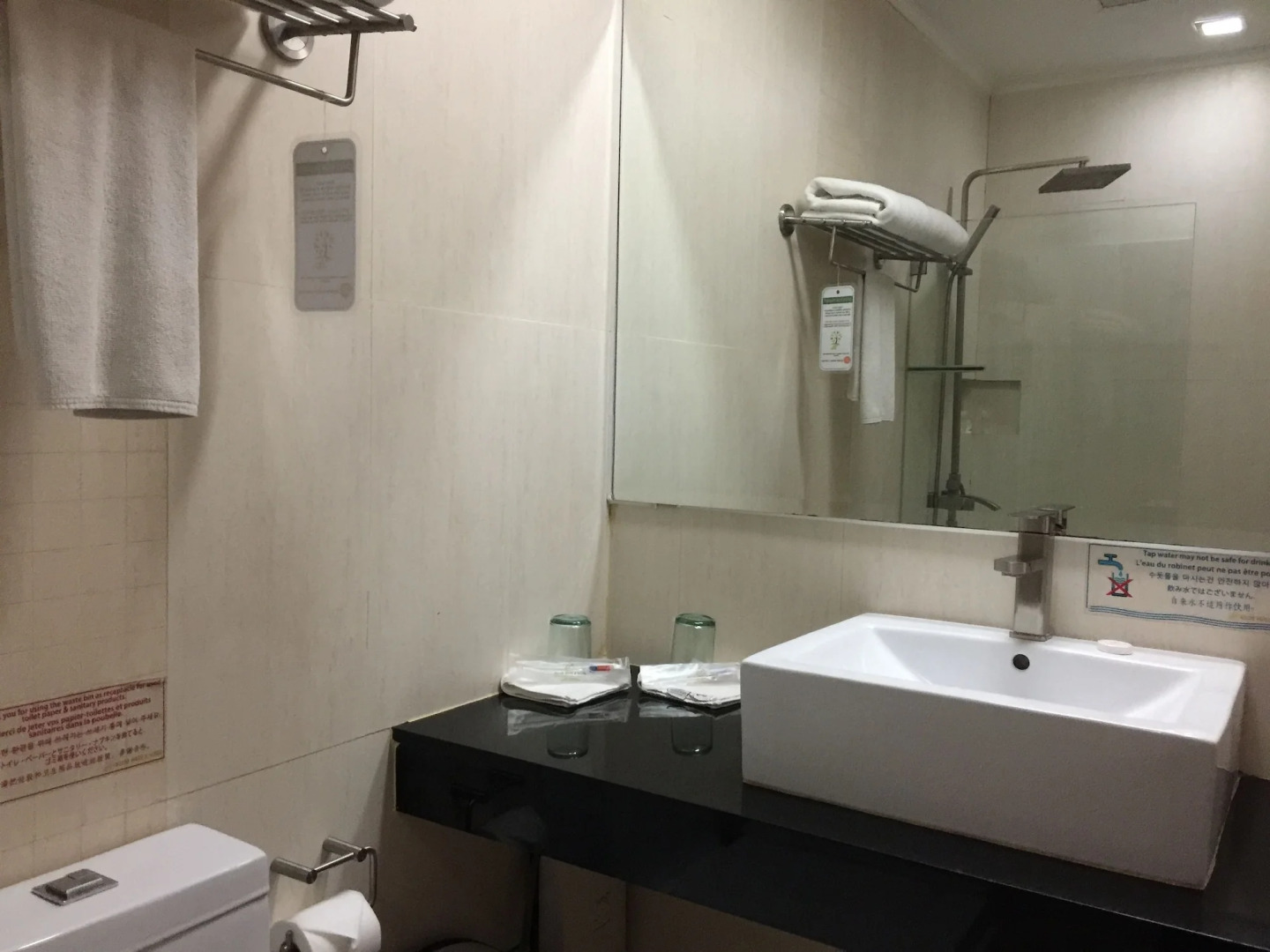 Allure Hotel & Suites