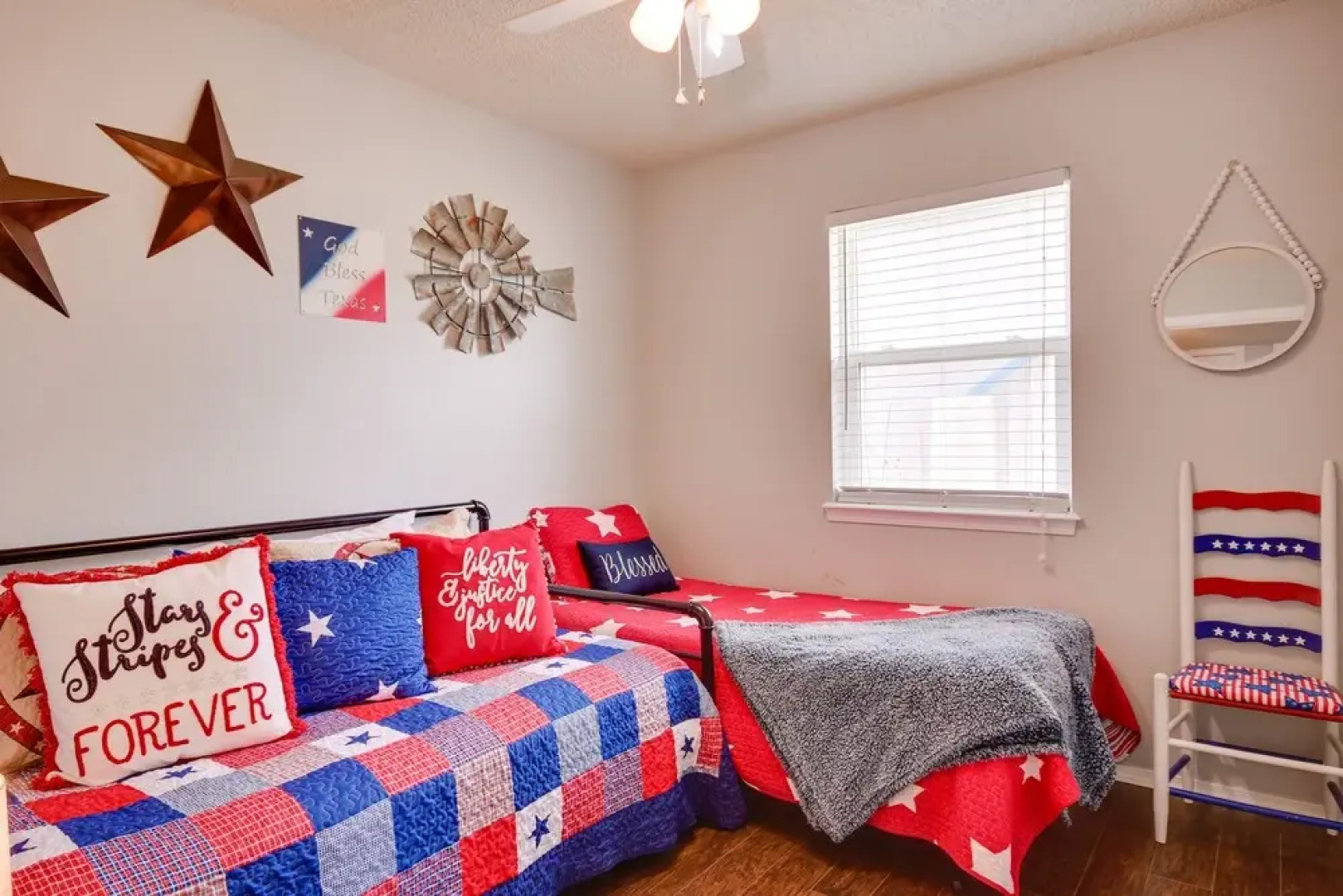 Pet-friendly Vacation Rental w/ Yard in Canyon