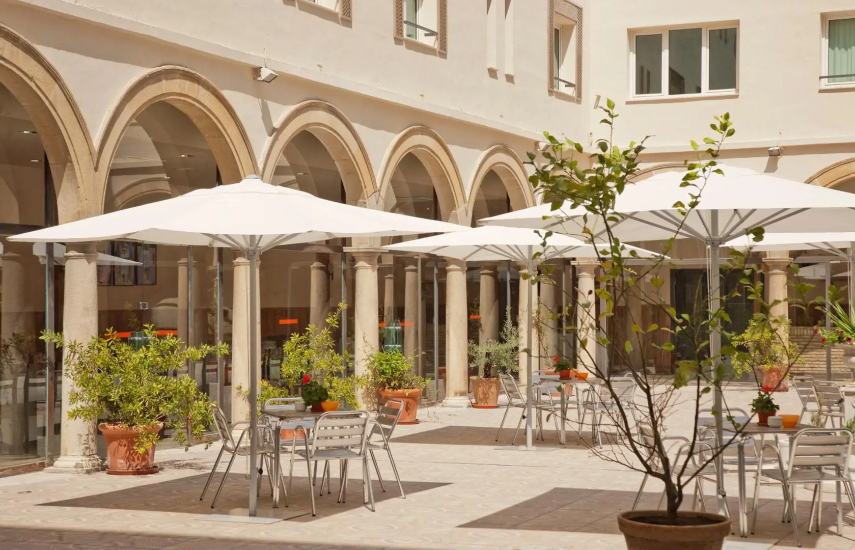 Отель TRH Ciudad de Baeza