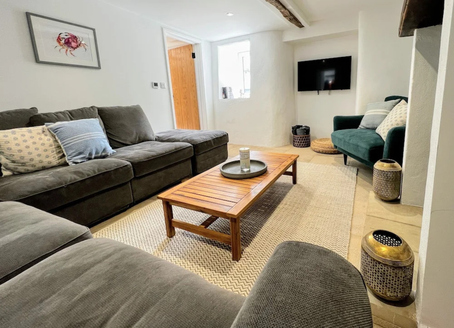 Beautiful Rural Cottage by the Coast