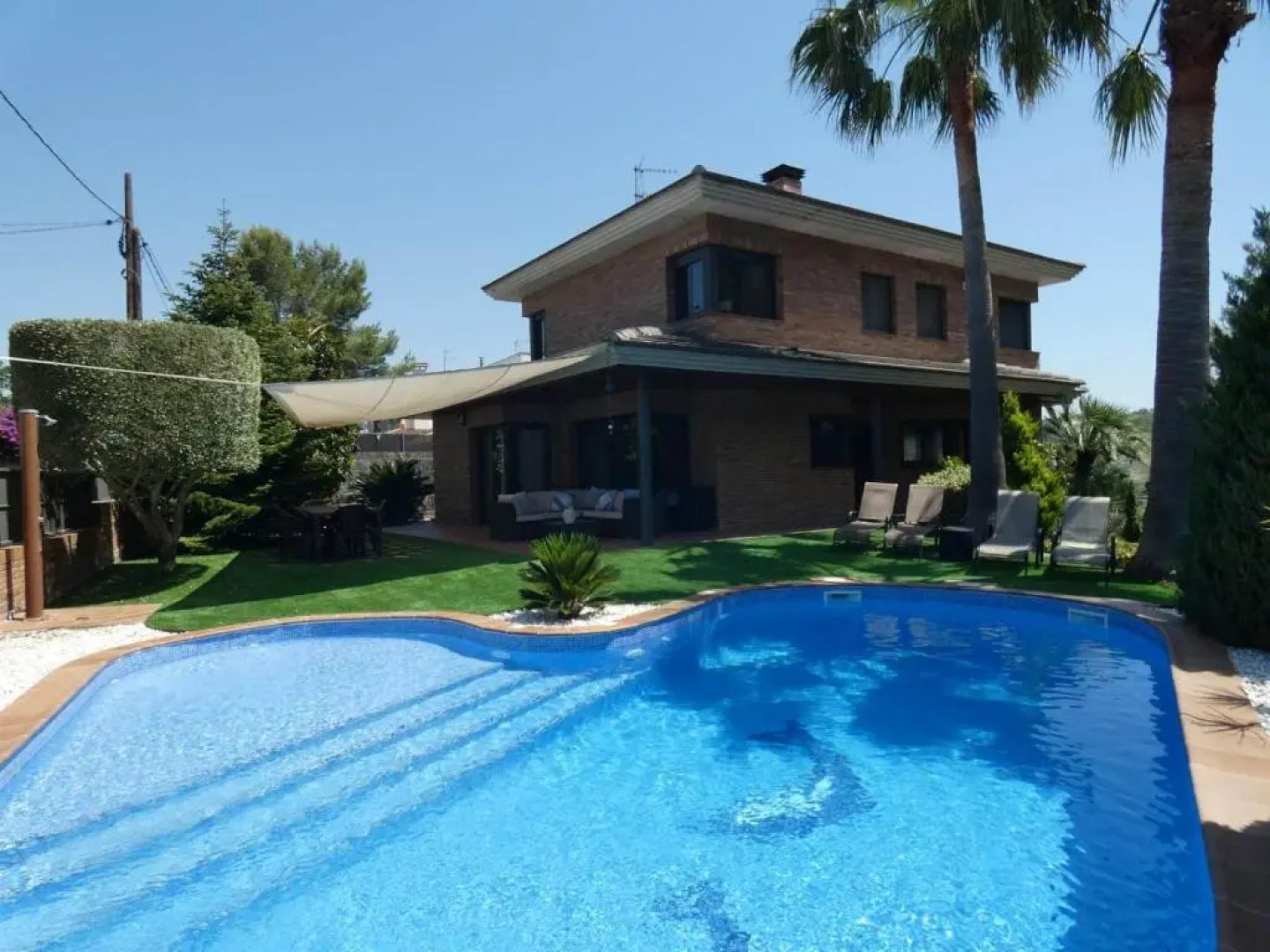 Washingtonia Villa near Sitges