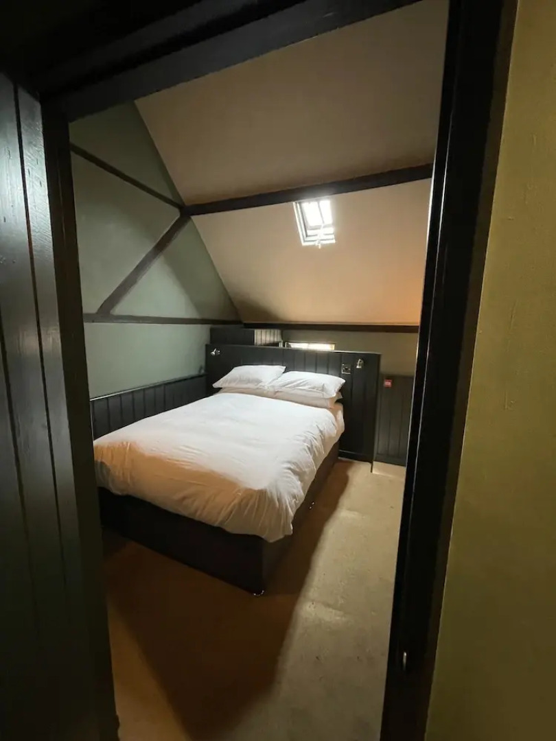 The Plume of Feathers