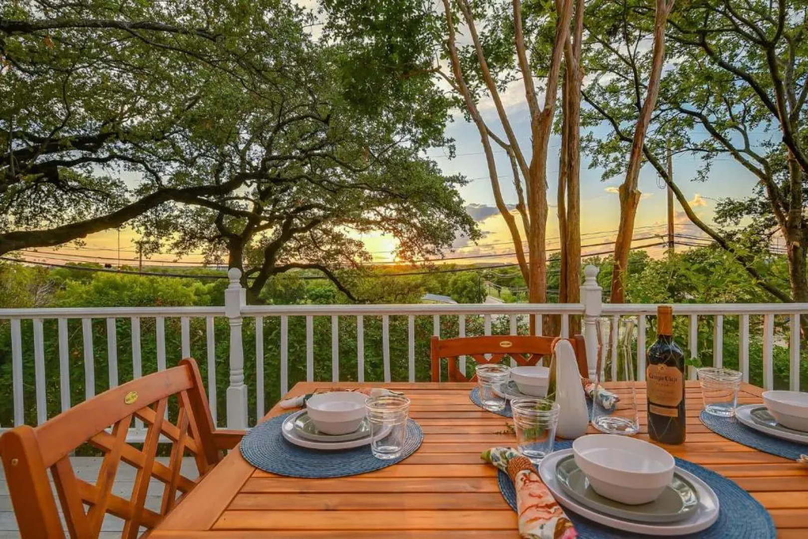 Downtown Marble Falls Boutique House