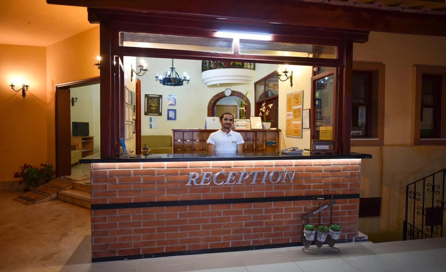 Belcehan Beach Hotel