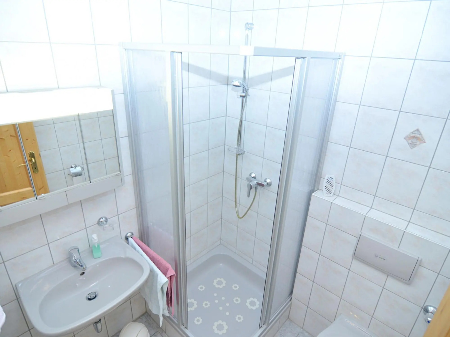 Unique Holiday Home, Ideal As Group Accomodation, with Lounge, a Spacious Garden, Sauna And Terrace