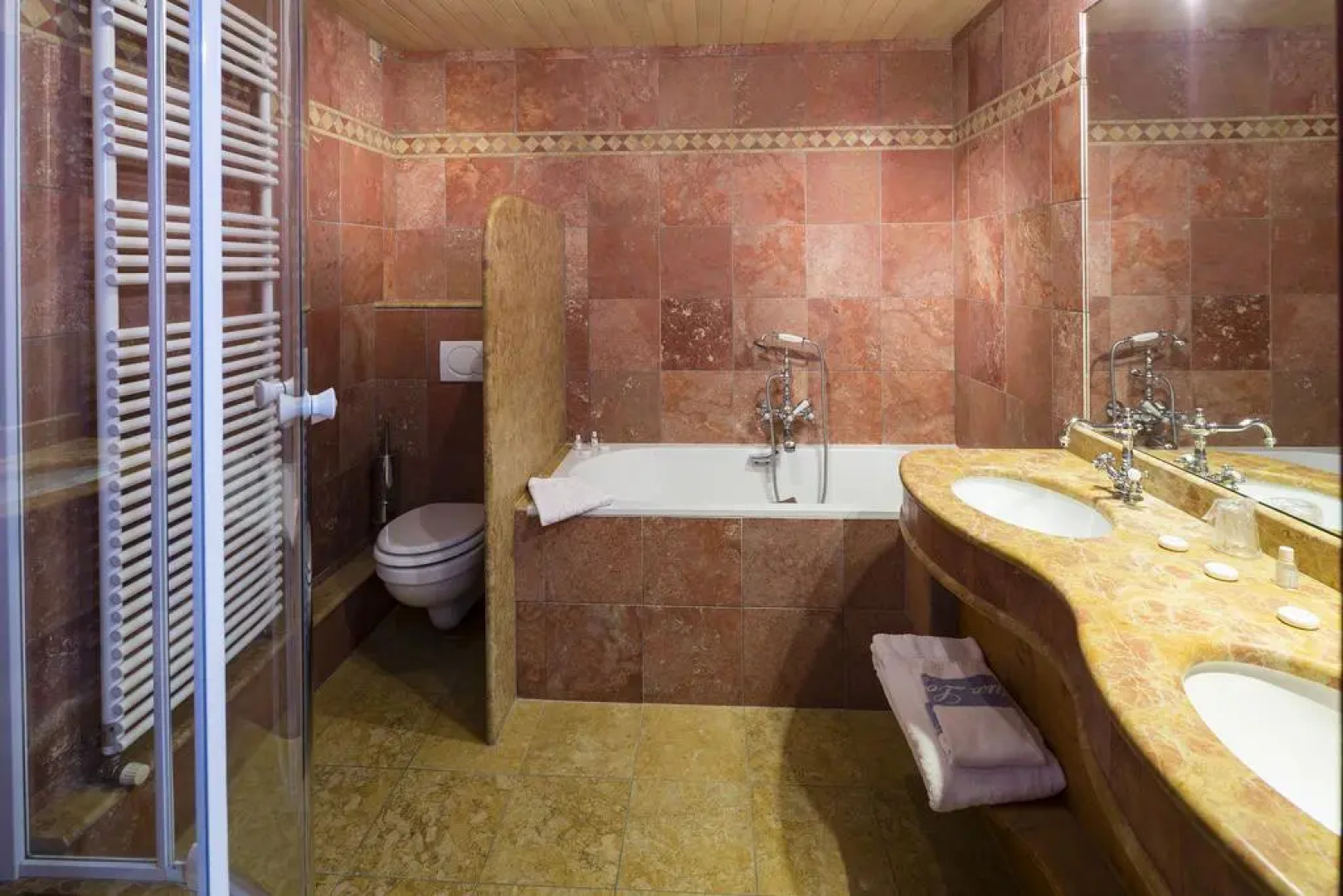 Hôtel Restaurant Le Vieux Logis