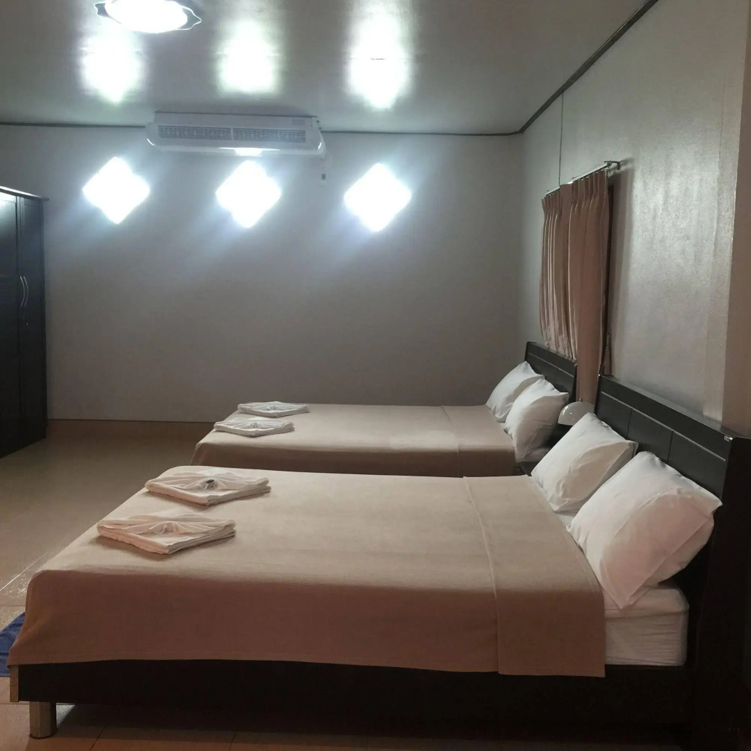 Phumthadarommanee Resort