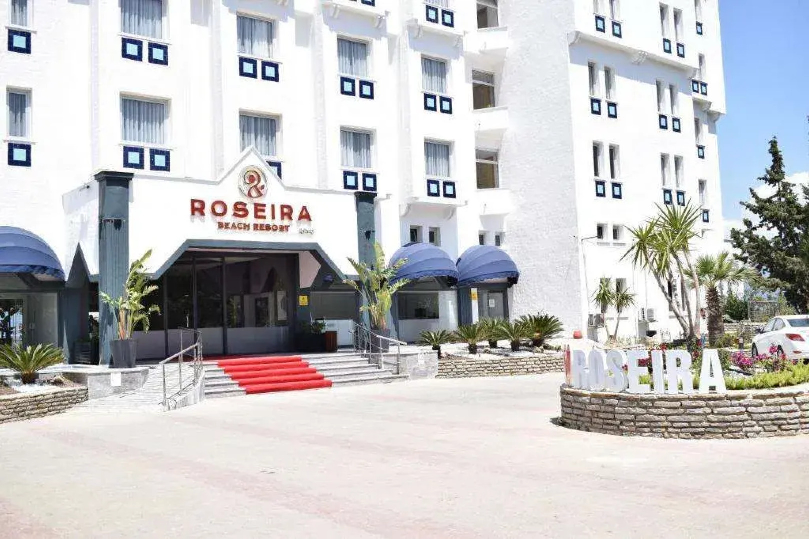 Roseira Beach Resort