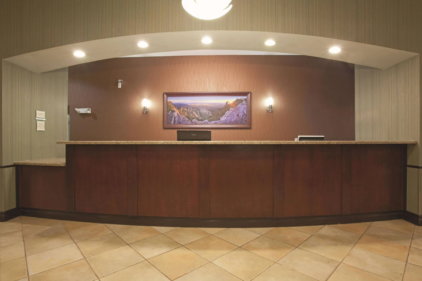 La Quinta Inn & Suites by Wyndham Albuquerque Midtown