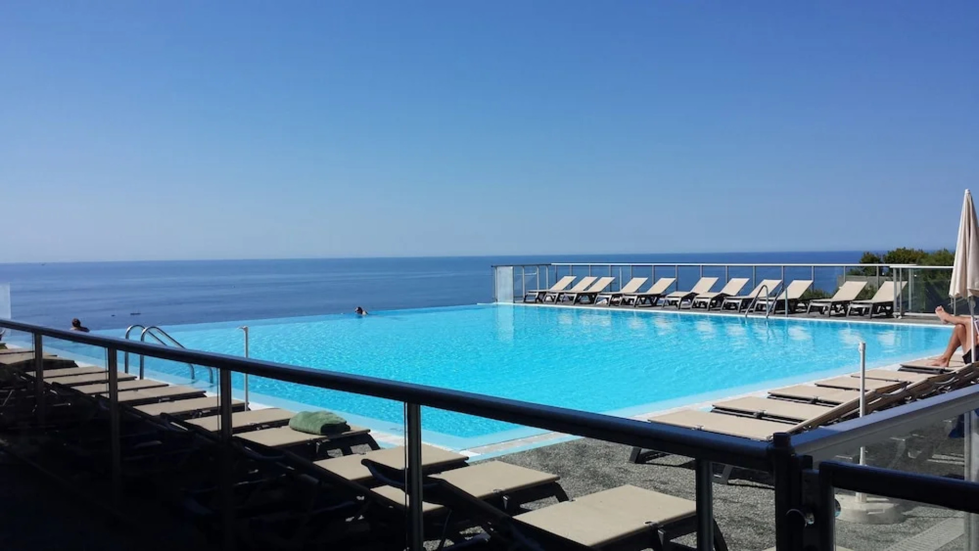 Overlooking Montecarlo (costaplana1)