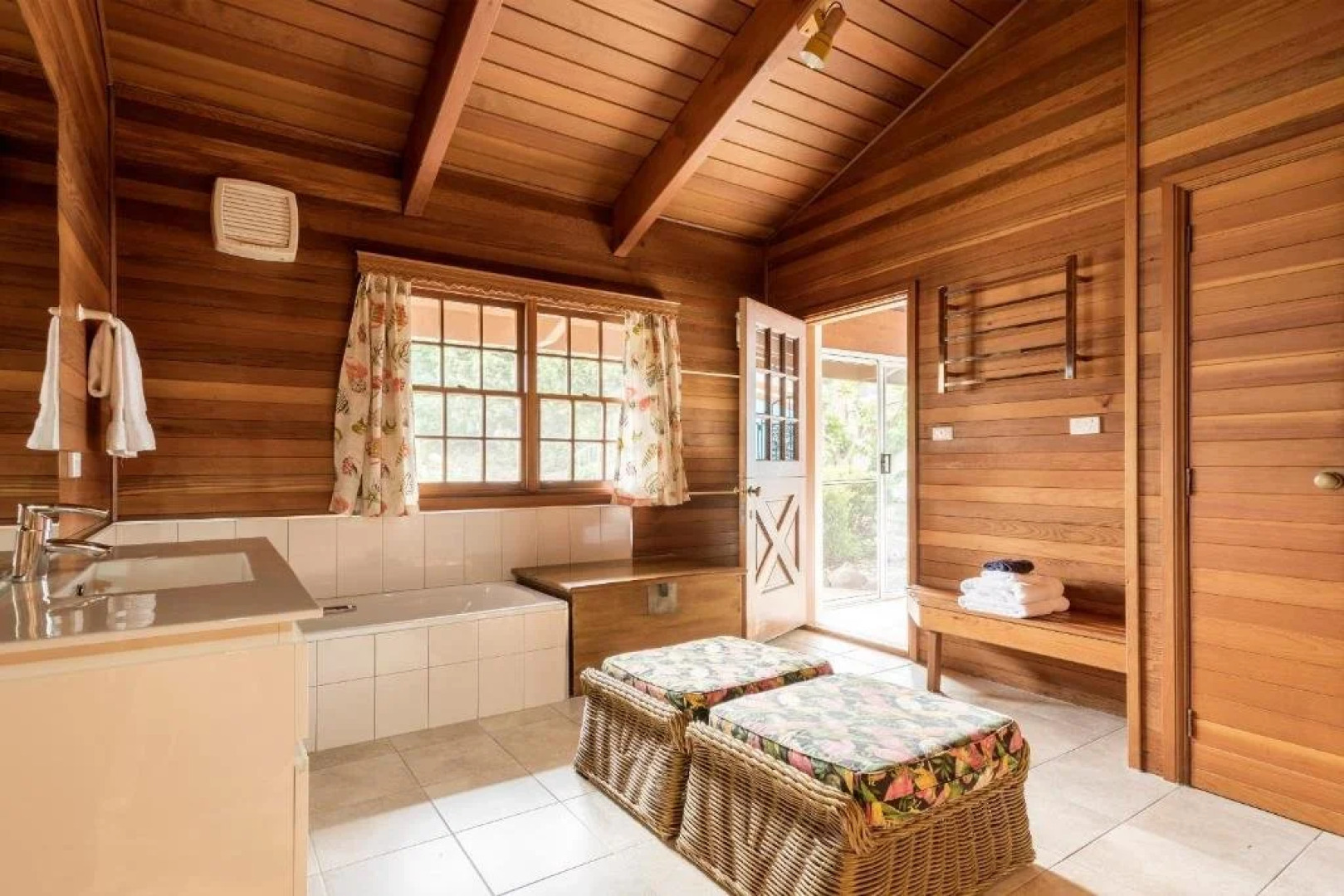 Grindelwald Lodge and Gardens