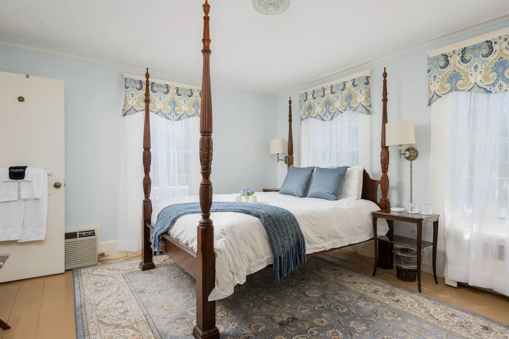 Isaiah Hall Bed & Breakfast Inn