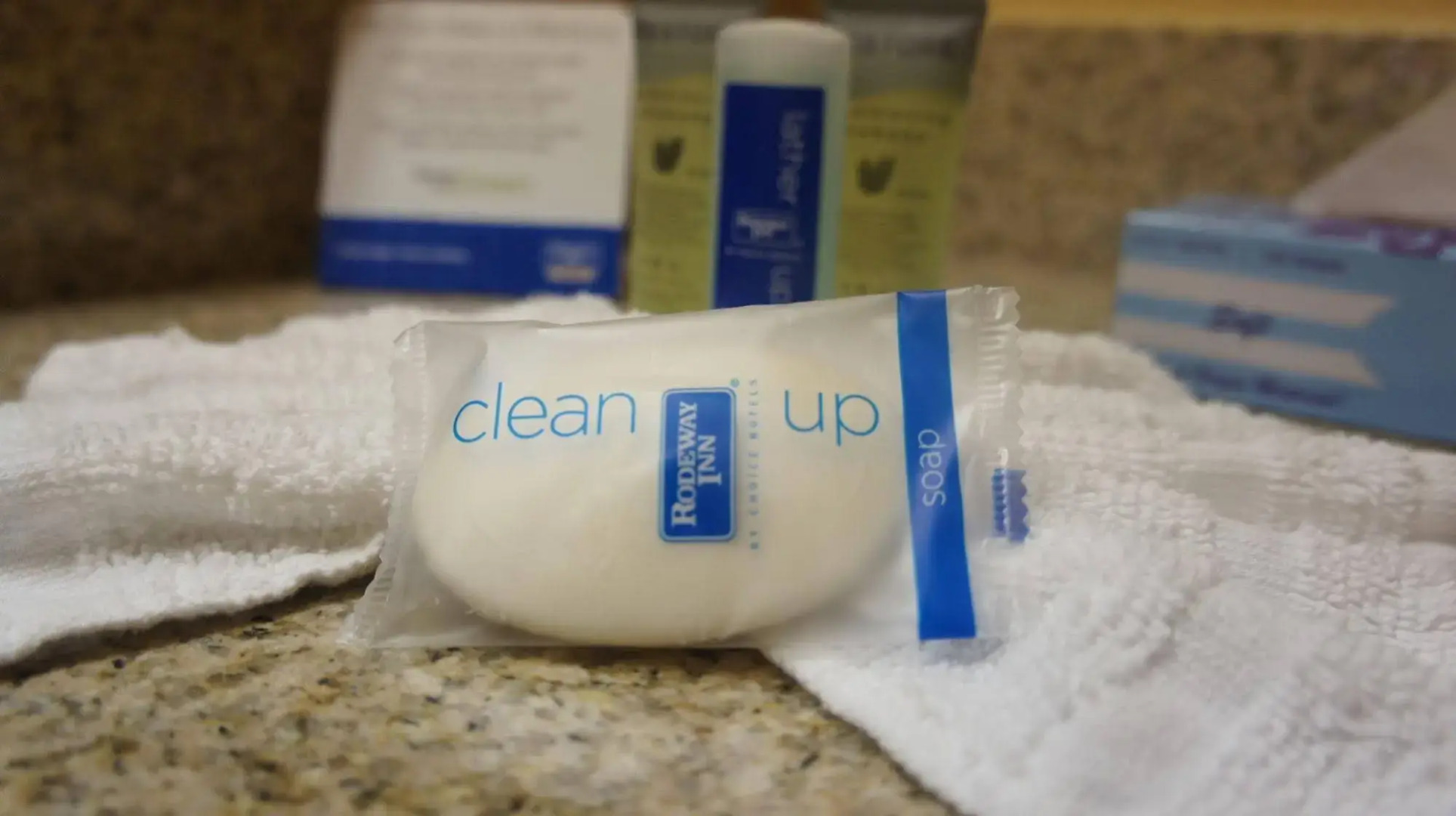 Clarion Pointe Marshall