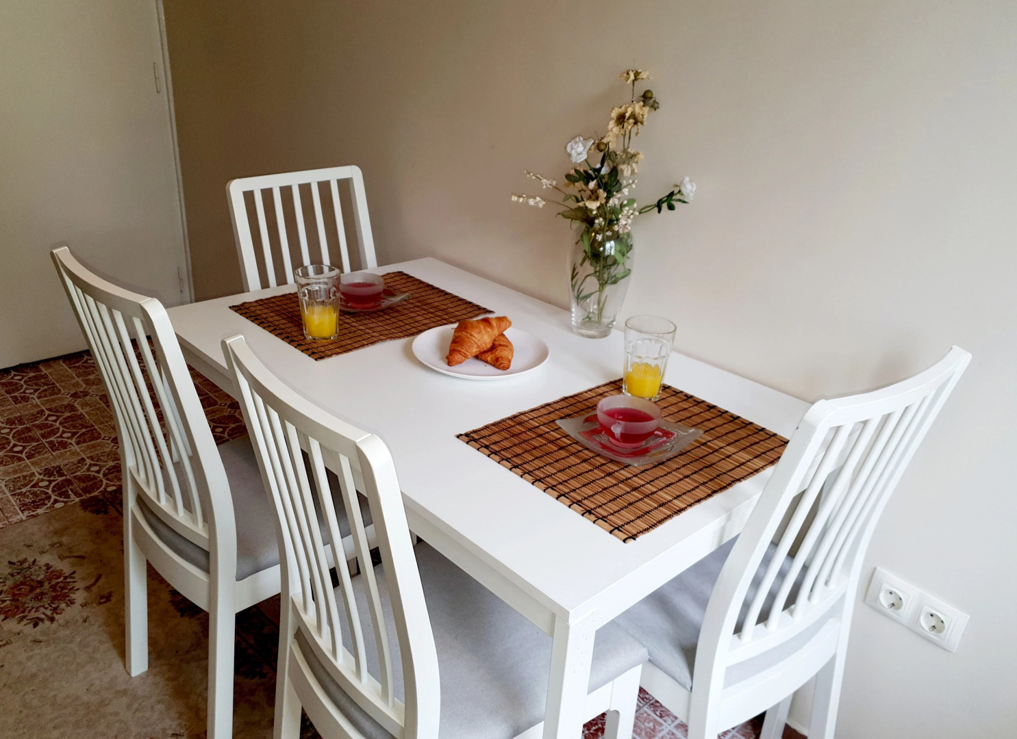 Beautiful Jewel in the TOP Centre