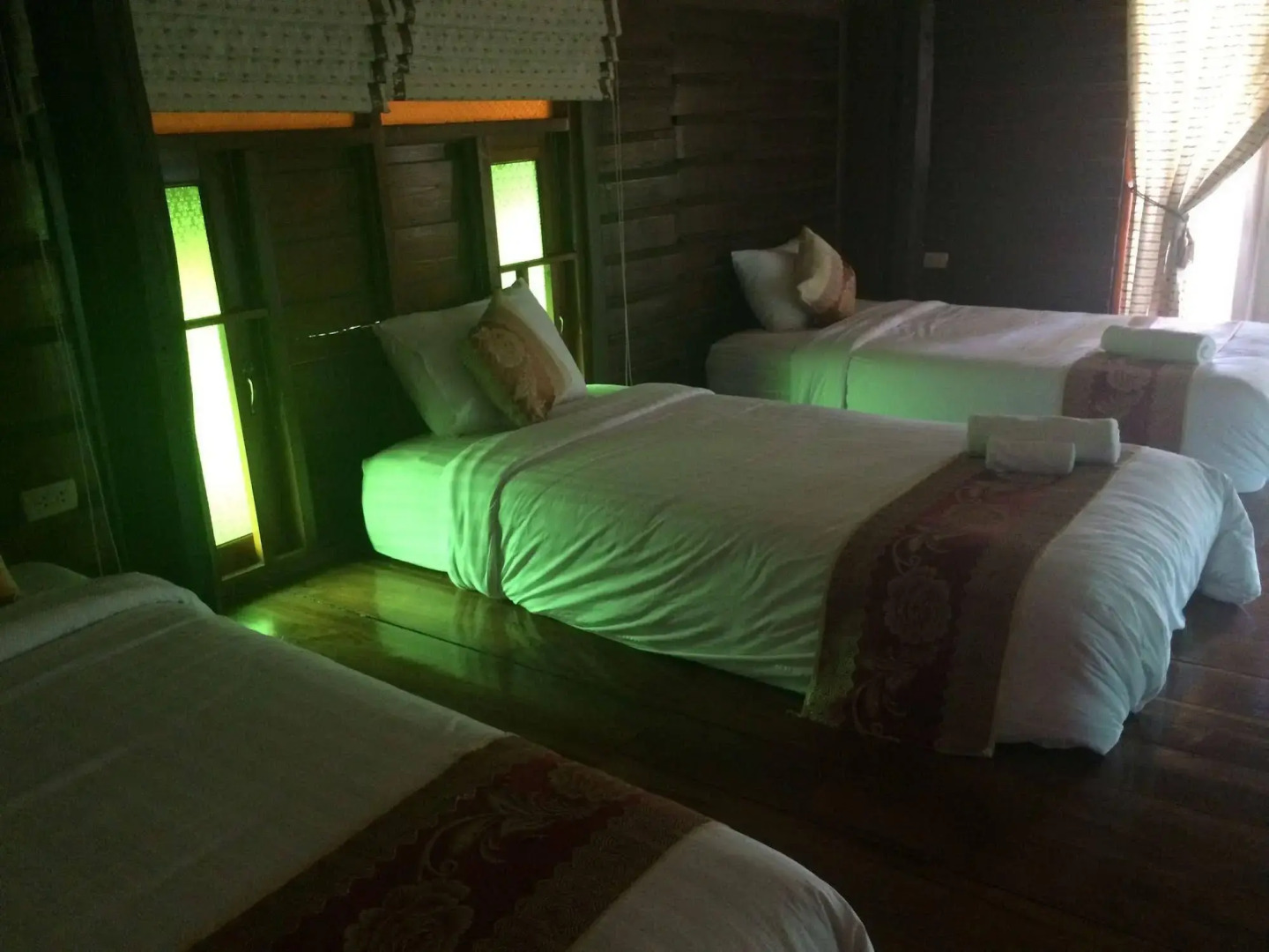 Phawengkham Resort and Restaurant