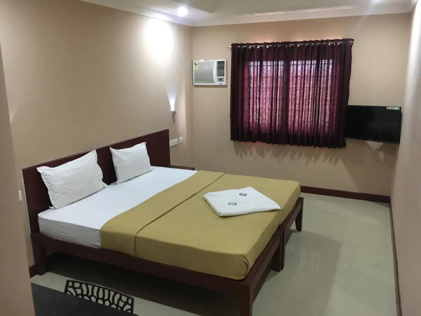 Kalluvalappil Holiday Inn