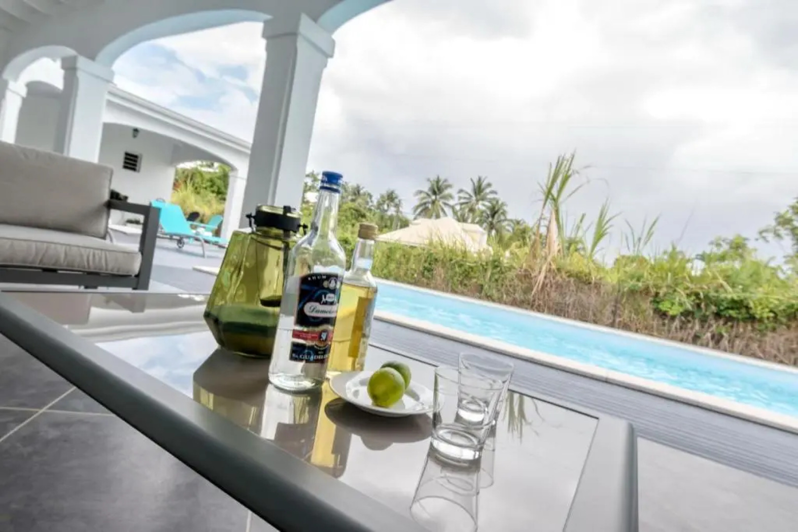 Villa les Mineurs : Superbe Villa avec Piscine et Jardin