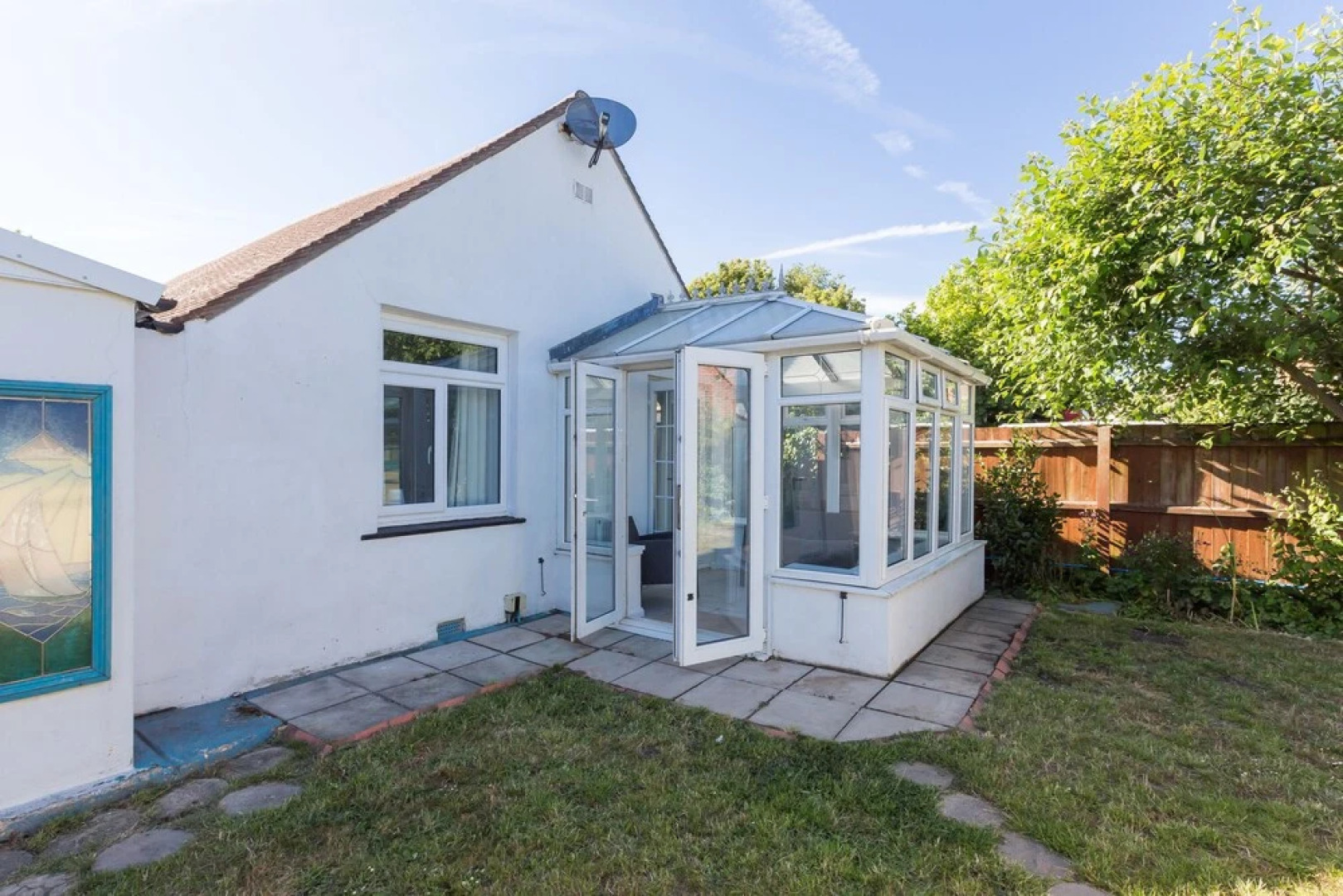 Milford On Sea Detached Bungalow