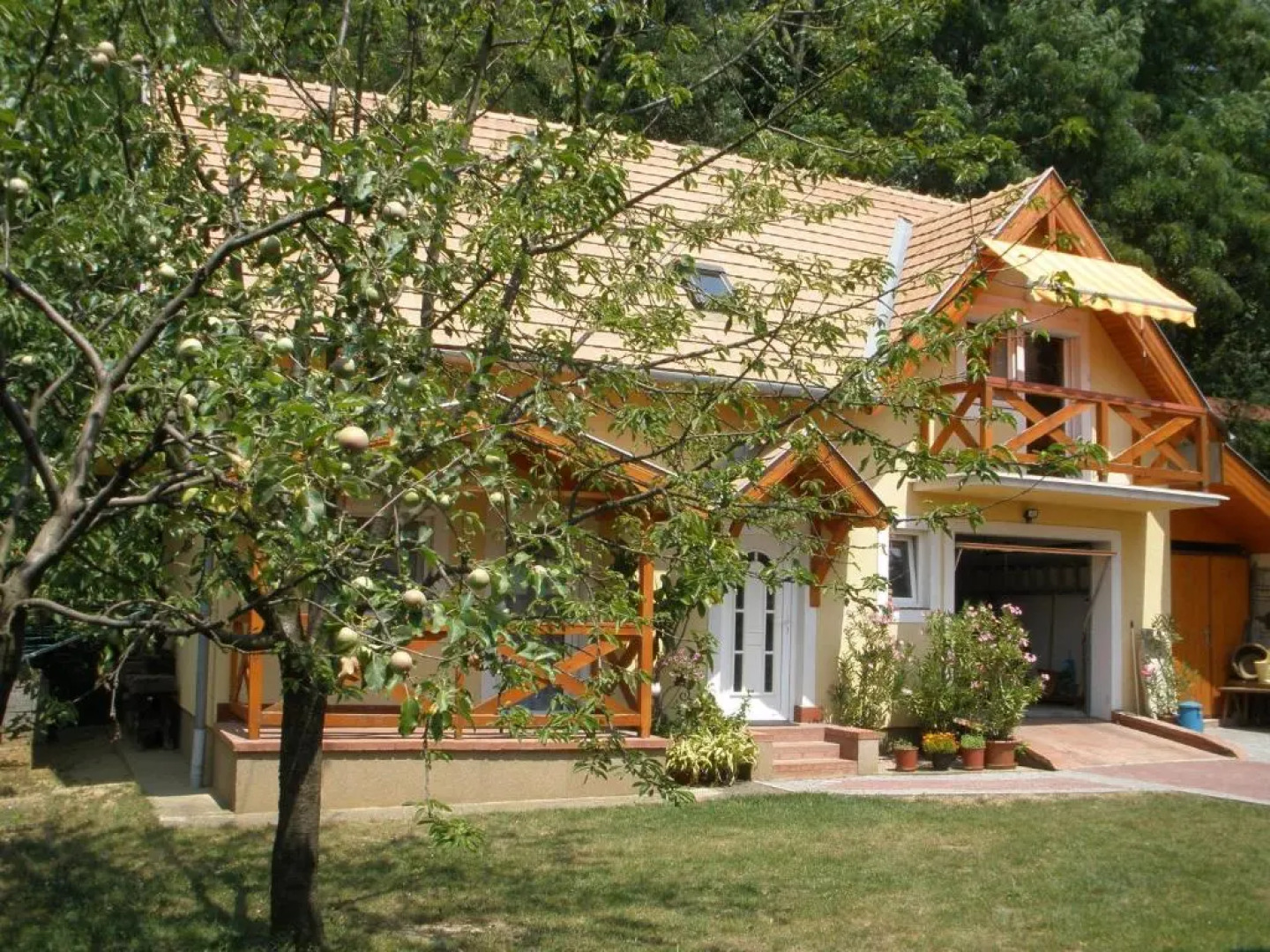 Mirtill Apartmanház