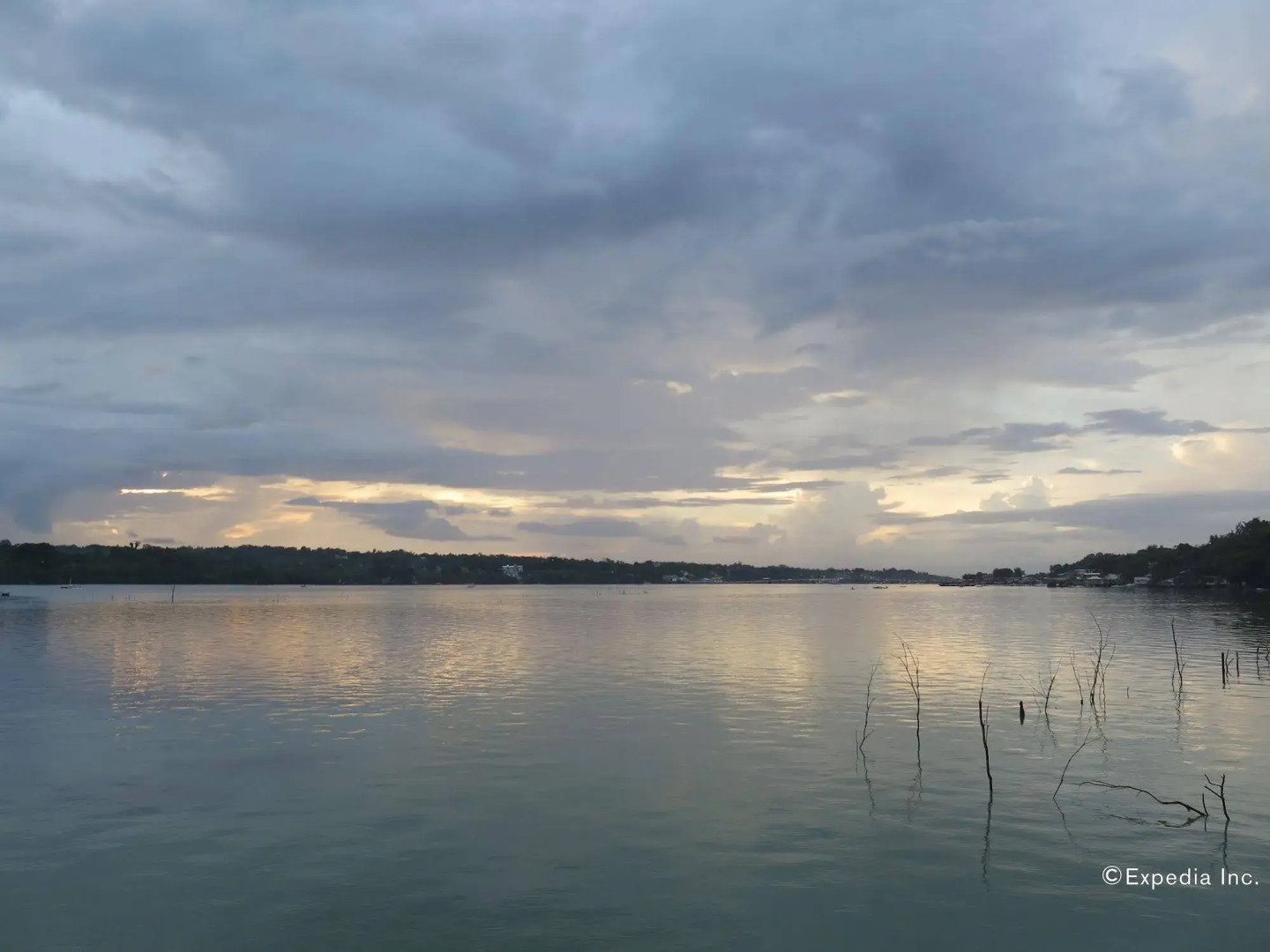 Villa Alzhun Tourist Inn and Restaurant