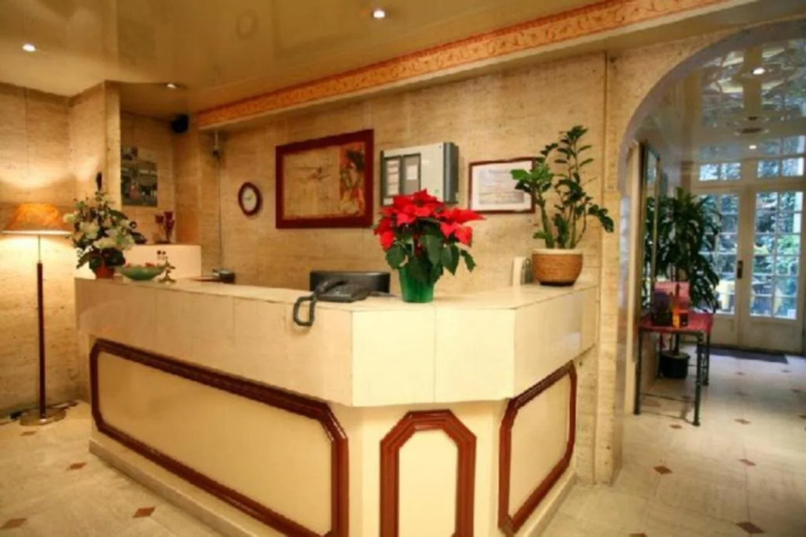 Hôtel Almarine Eiffel by Malone