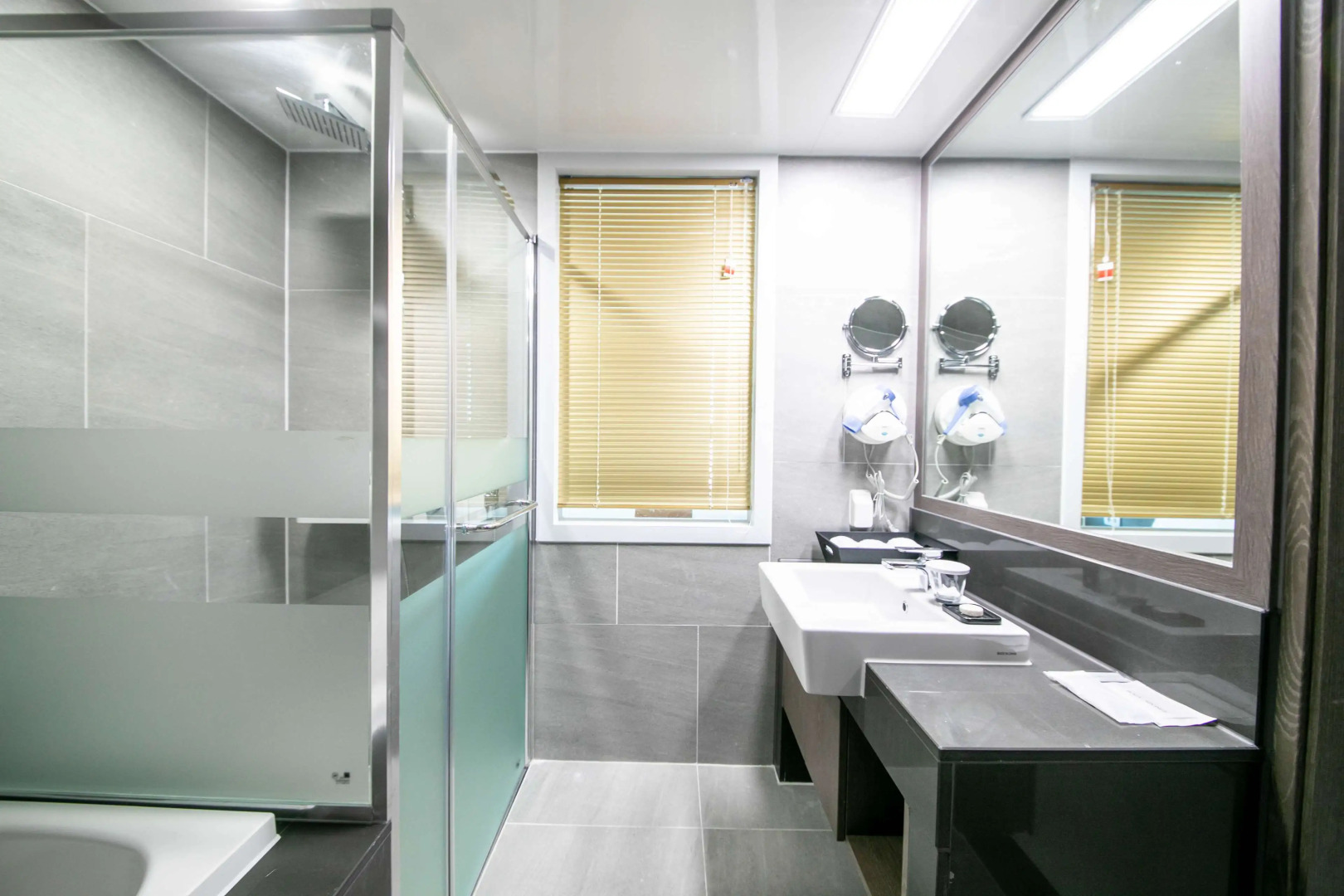 Golden Tulip Essential Namgang