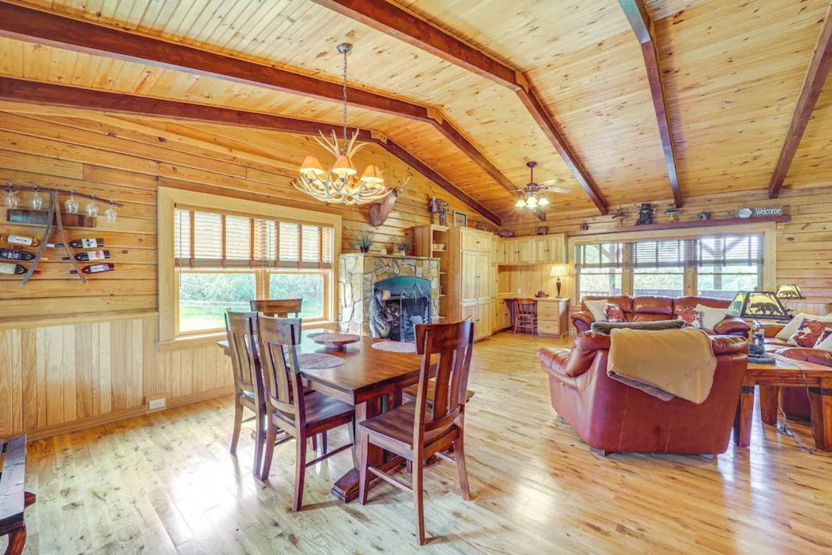 4 Mi to Grandfather Mountain: Cabin in Newland!