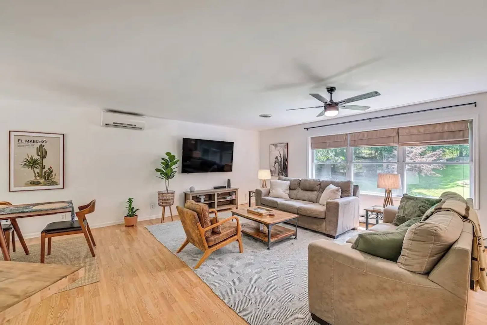 Family-friendly Saugerties Home w/ Hot Tub & Games