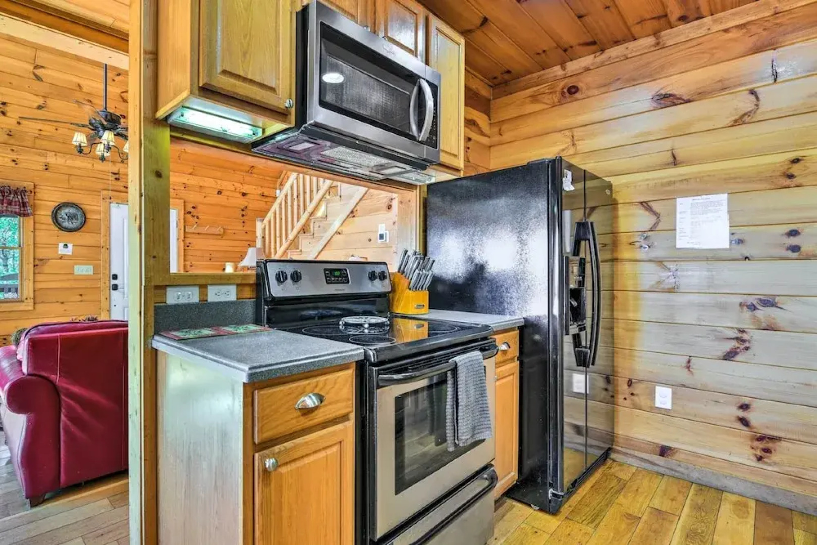 Bryson City Cabin Rental w/ Views & Hot Tub