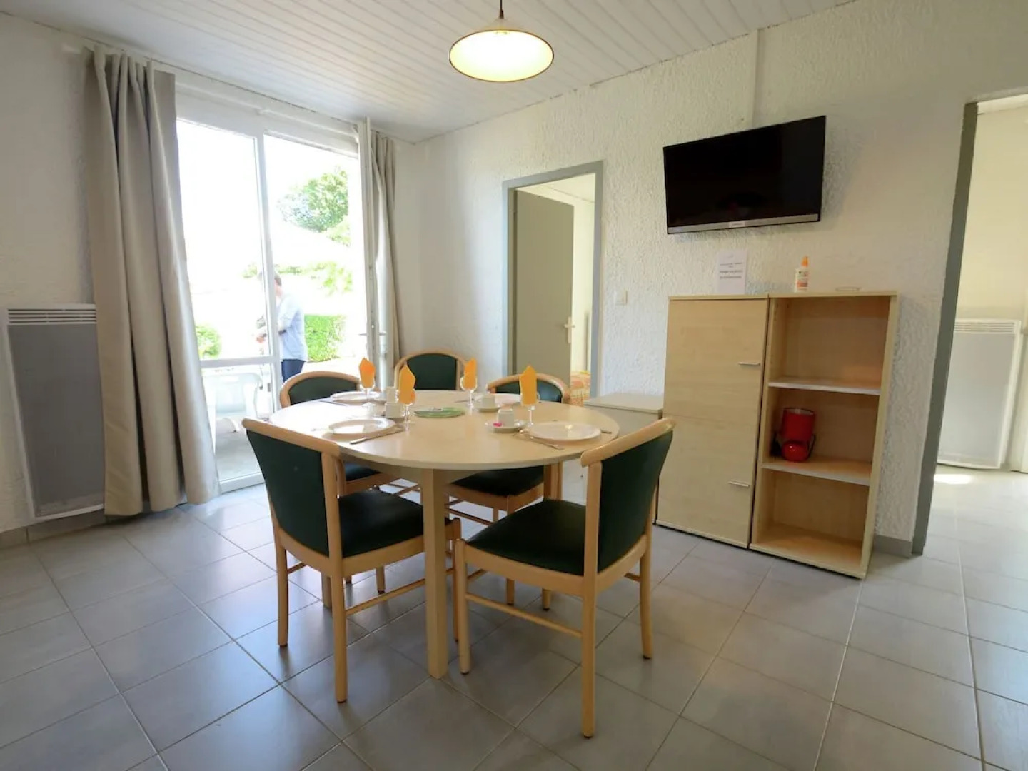 Semi-detached Bungalow With Microwave, in the Great Vendée
