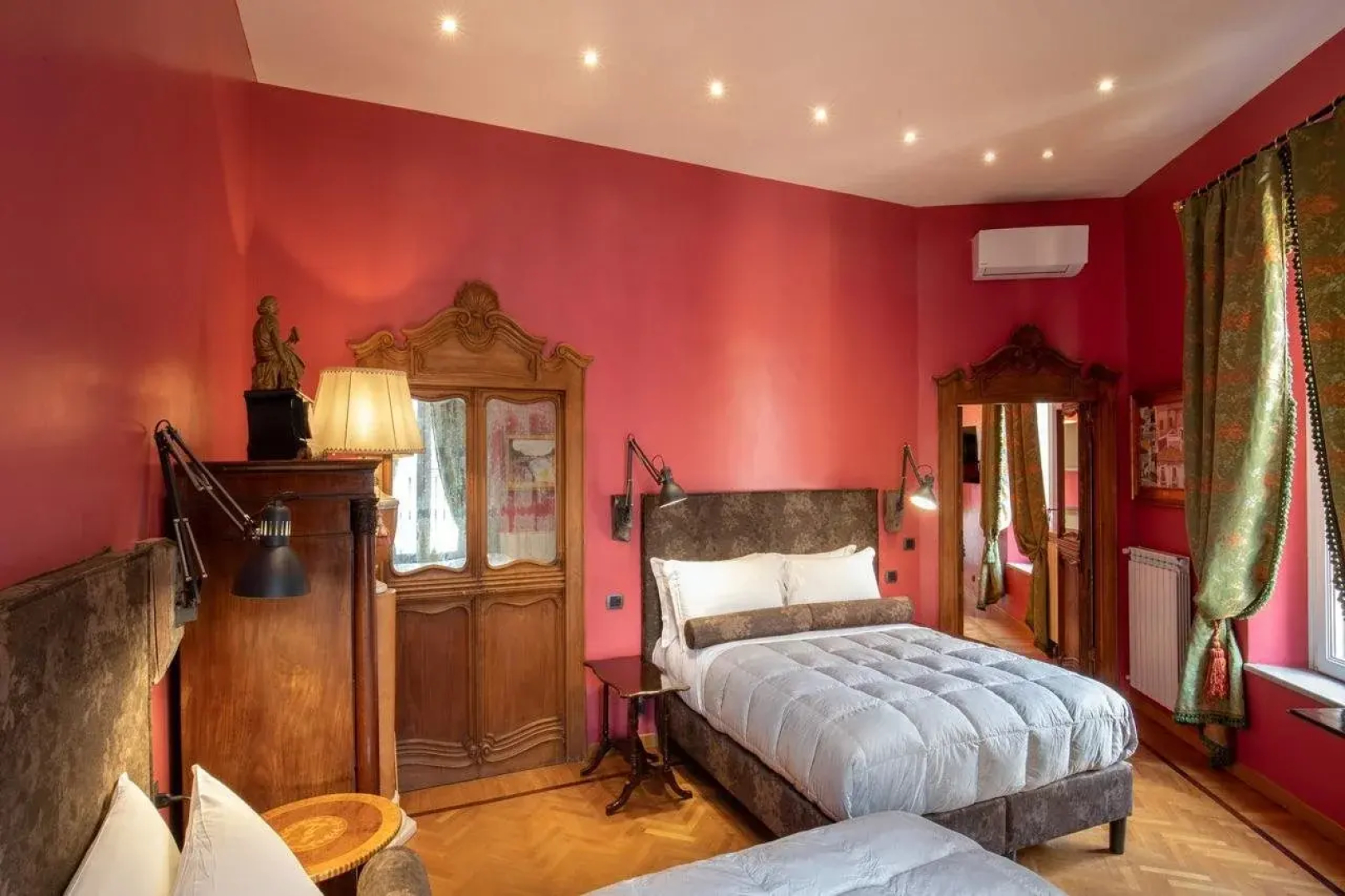 Room 94 Spagna