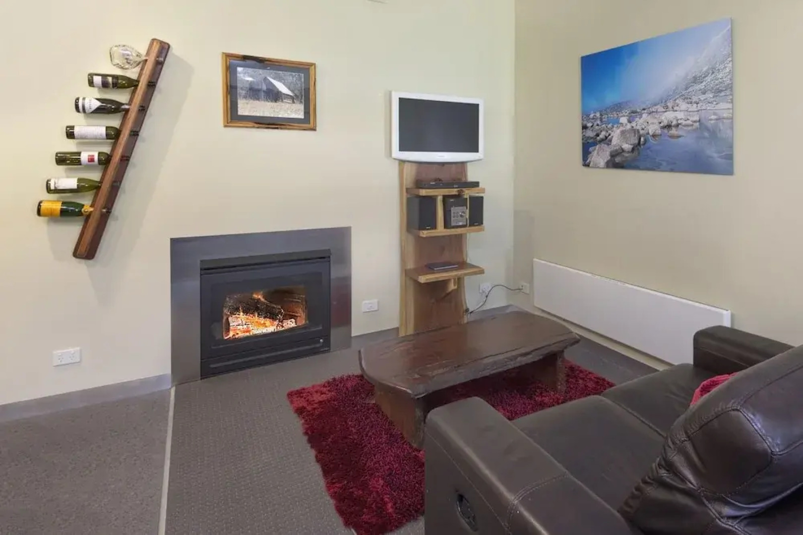 Kickenback Studio - Contemporary accommodation in the heart of Cracken