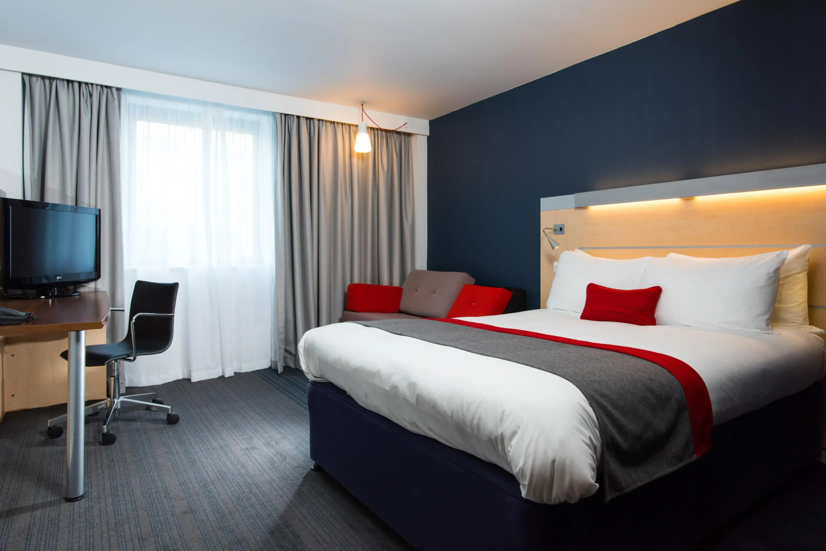 Holiday Inn Express Leeds City Centre by IHG