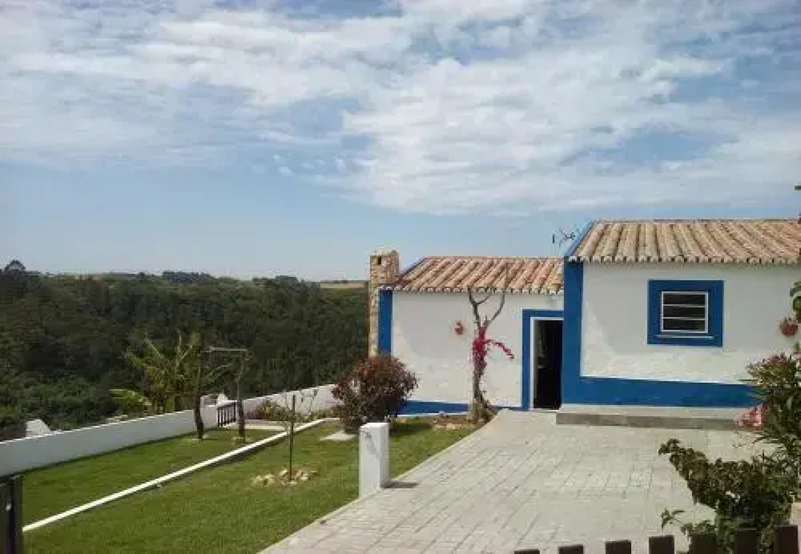 Casa Azul Da Relva, Com Piscina