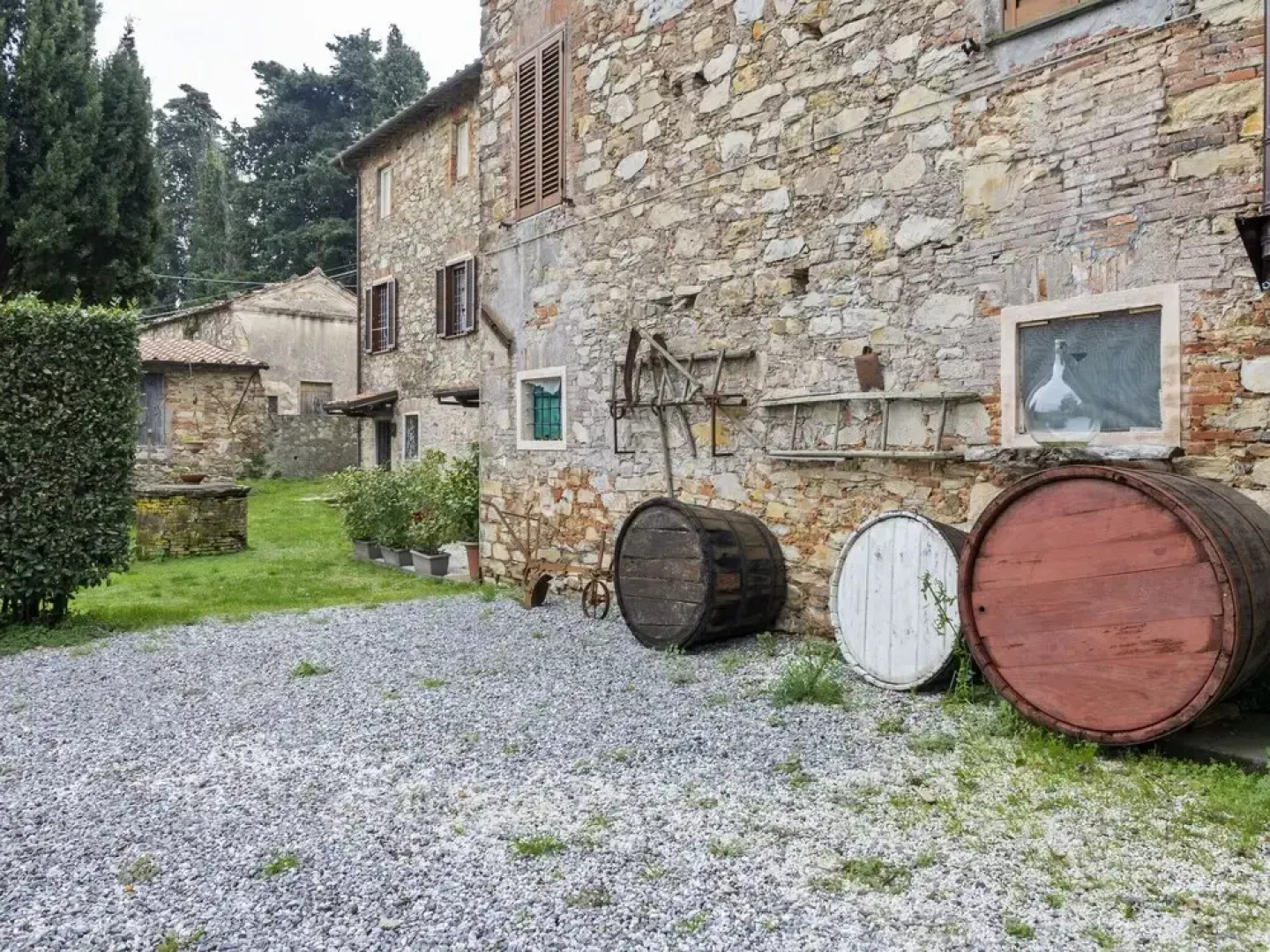 Vintage Holiday Home in Montemagno Camaiore With Sauna