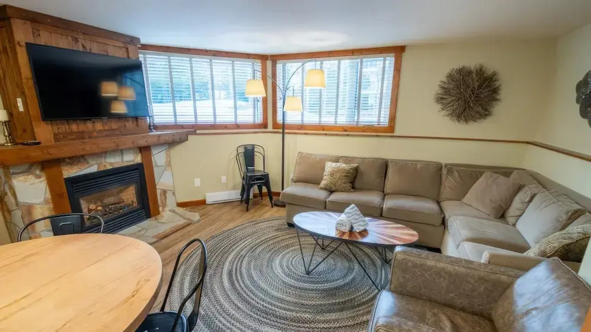 Timberline Lodges by Fernie Lodging Co