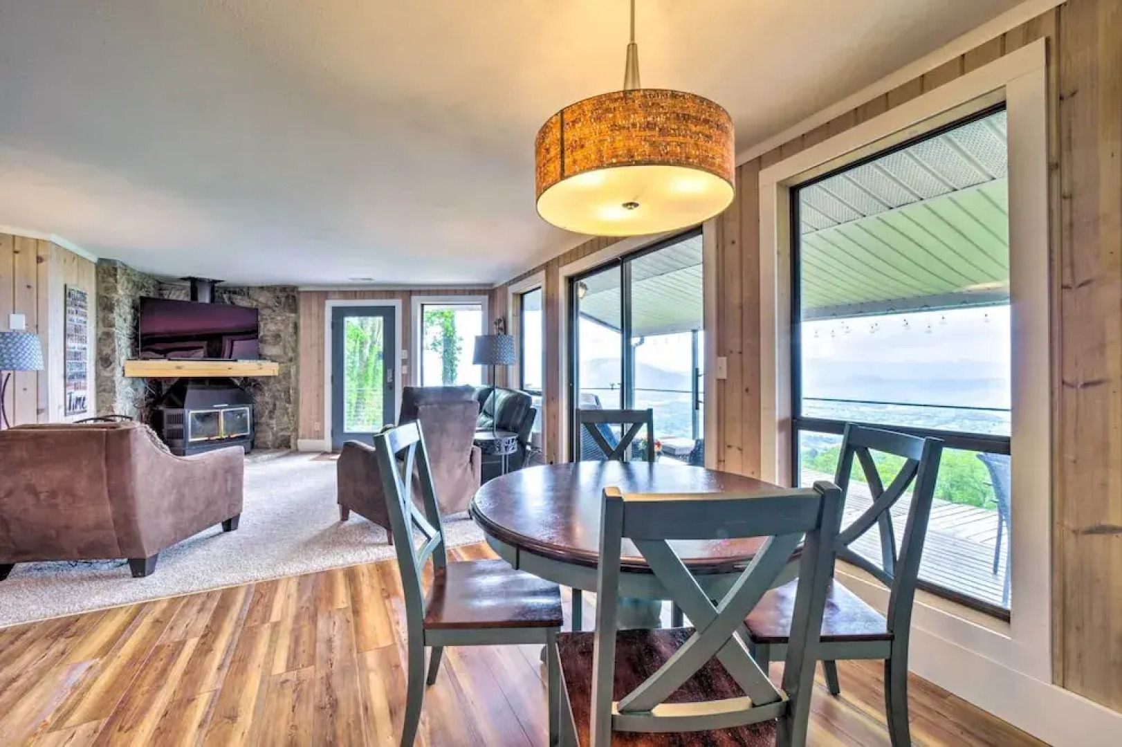 Mtn Treehouse w/ Fire Pit, Breathtaking Views