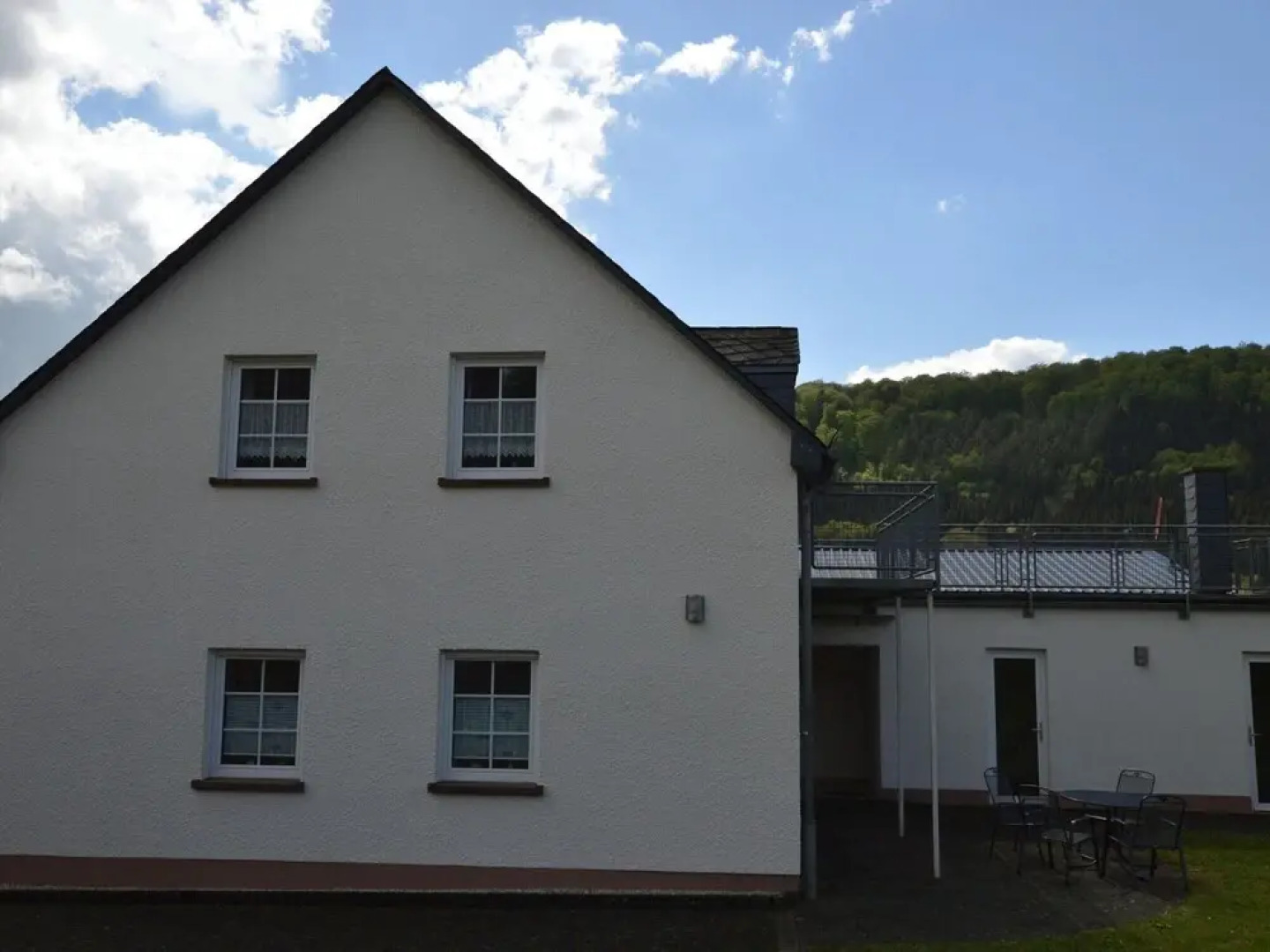 Comfy Apartment in Zendscheid near Forest