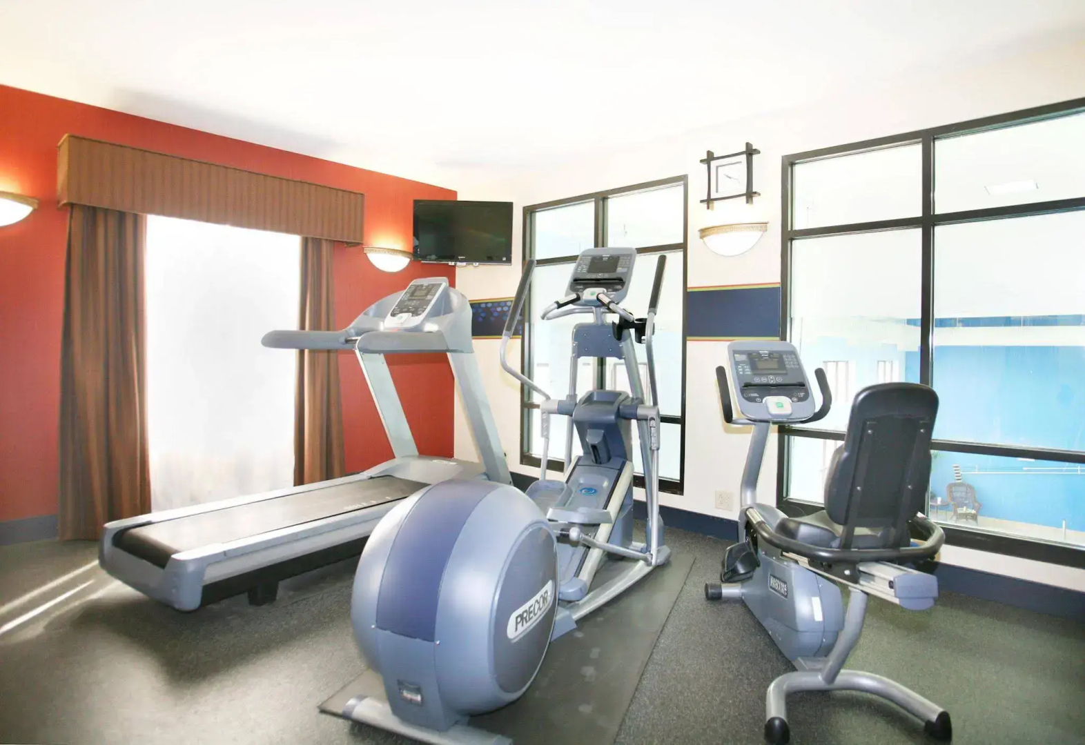 Hampton Inn & Suites Chesapeake-Square Mall