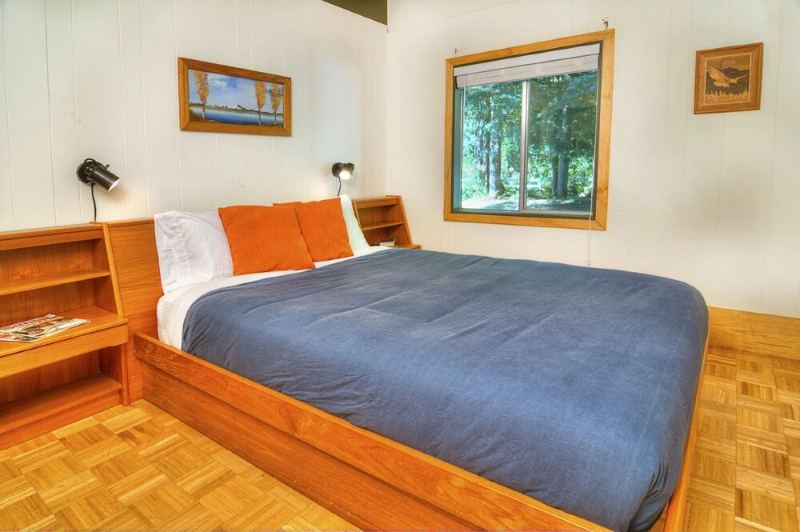 Riverside Ranch - Two Bedroom Bungalow with Hot Tub