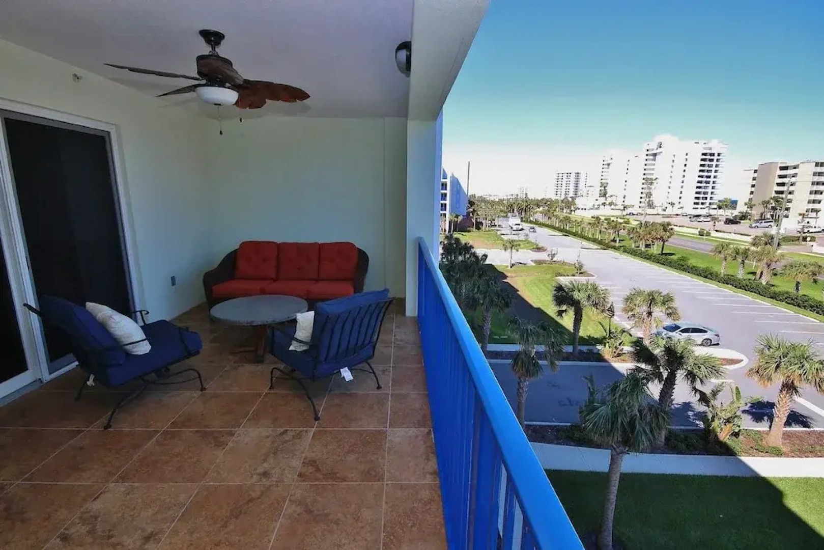 Oceanwalk 18-406 Apartment 2